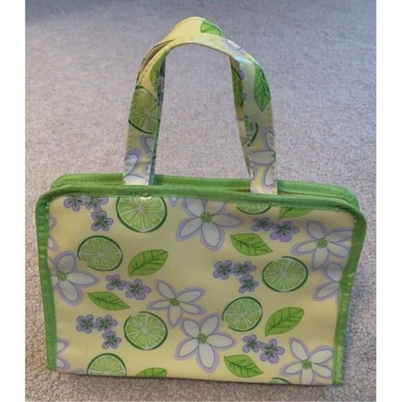 Floral Fruity Zip & Snap Closure Travel Bag (Makeup / Toiletry Bag) NEW!!! - Picture 2 of 5